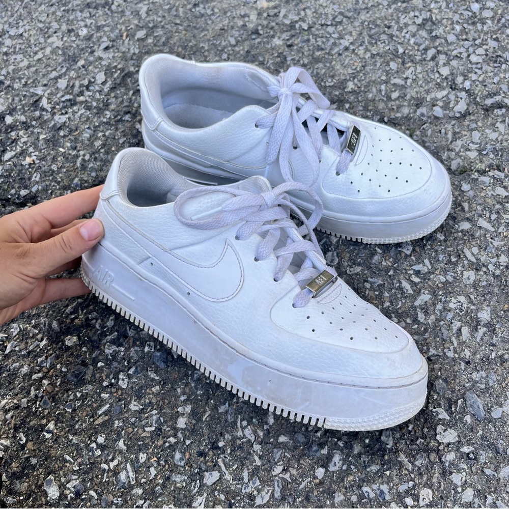 Nike Air Force 1 Sage Low
